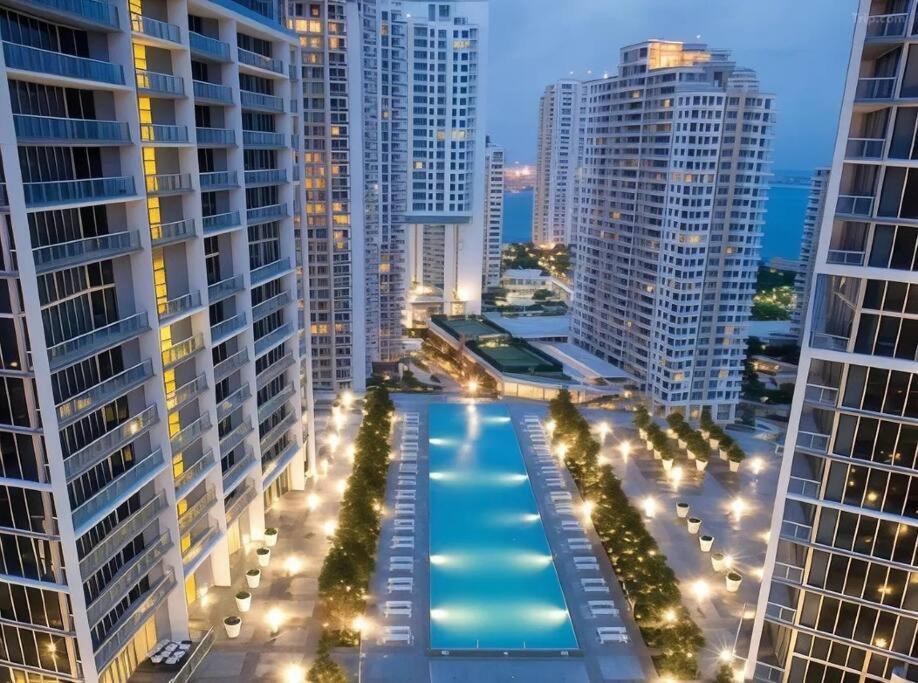 W Hotel Luxury High Rise Miami Extérieur photo