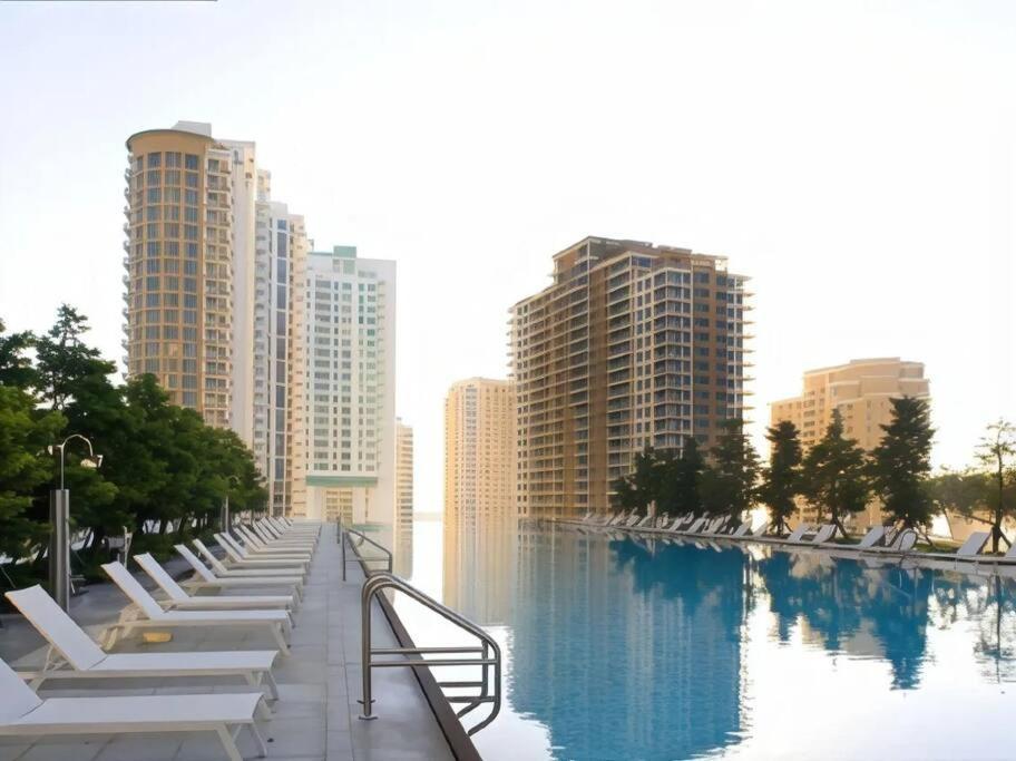 W Hotel Luxury High Rise Miami Extérieur photo
