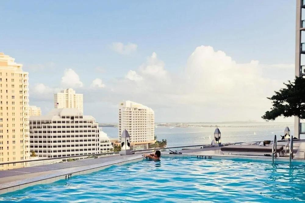 W Hotel Luxury High Rise Miami Extérieur photo